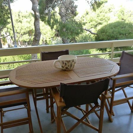 Deluxe Apartment In Vouliagmeni Атина Екстериор снимка